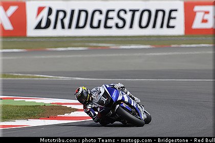 motogp_lorenzo_18_angleterre_silverstone_2011.jpg