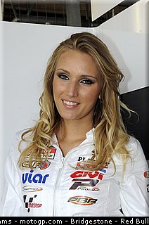 motogp_pitbabes_01_angleterre_silverstone_2011.jpg
