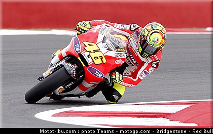 motogp_rossi_09_angleterre_silverstone_2011.jpg