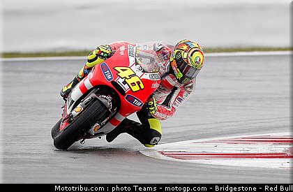 motogp_rossi_13_angleterre_silverstone_2011.jpg