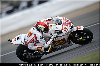 motogp_simoncelli_03_angleterre_silverstone_2011.jpg
