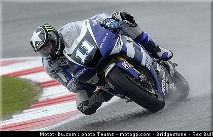 motogp_spies_5_angleterre_silverstone_2011.jpg