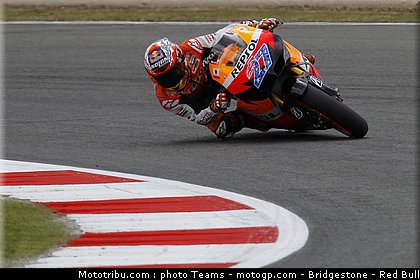 motogp_stoner_02_angleterre_silverstone_2011.jpg