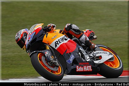 motogp_stoner_03_angleterre_silverstone_2011.jpg