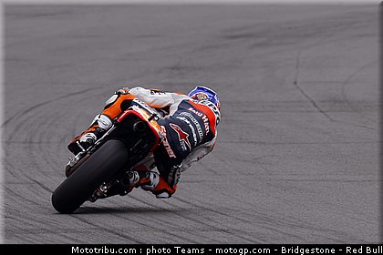 motogp_stoner_05_angleterre_silverstone_2011.jpg