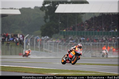 motogp_stoner_17_angleterre_silverstone_2011.jpg