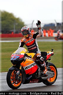 motogp_stoner_22_angleterre_silverstone_2011.jpg