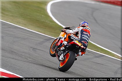 motogp_stoner_32_angleterre_silverstone_2011.jpg