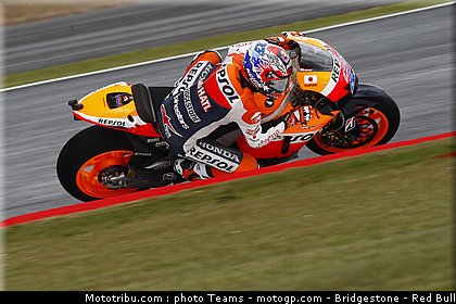 motogp_stoner_33_angleterre_silverstone_2011.jpg