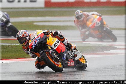 motogp_stoner_37_angleterre_silverstone_2011.jpg