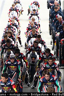 red_bull_rookies_cup_003_angleterre_silverstone_2011.jpg