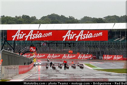 red_bull_rookies_cup_007_angleterre_silverstone_2011.jpg