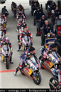 red_bull_rookies_cup_014_angleterre_silverstone_2011.jpg