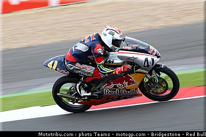 red_bull_rookies_cup_binder_1_angleterre_silverstone_2011.jpg