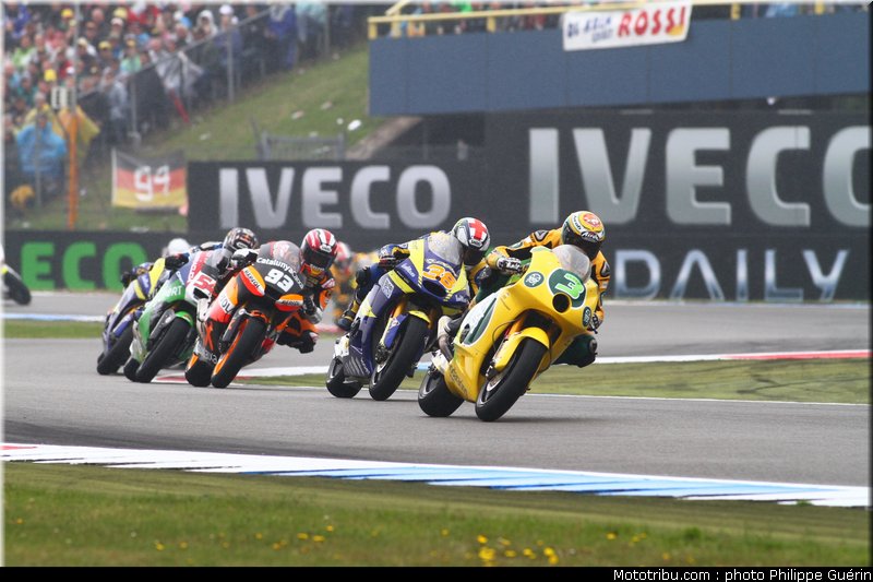 moto2_002_pays_bas_assen_2011