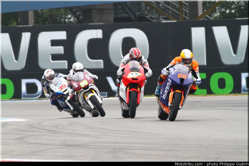 moto2_014_pays_bas_assen_2011