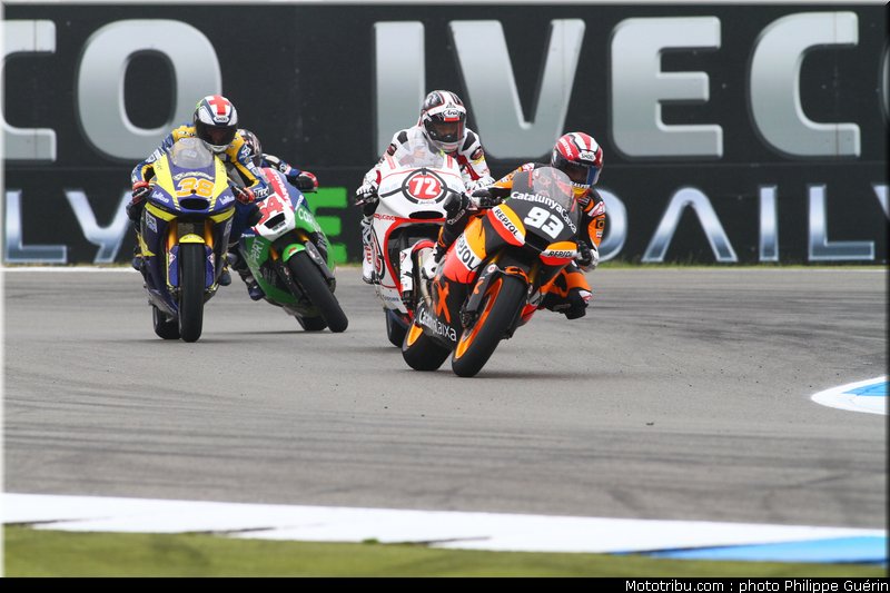 moto2_020_pays_bas_assen_2011