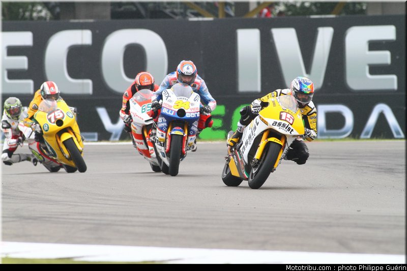 moto2_021_pays_bas_assen_2011