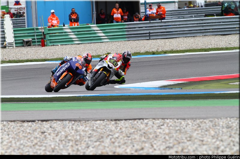 moto2_024_pays_bas_assen_2011