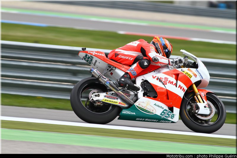 moto2_bradl_3_pays_bas_assen_2011
