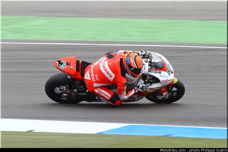 moto2_bradl_5_pays_bas_assen_2011