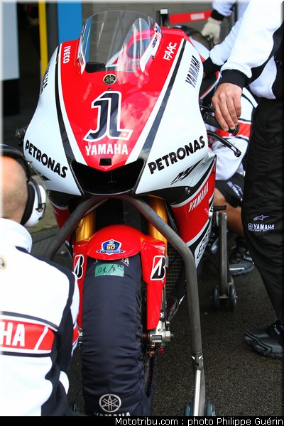 motogp_lorenzo_05_pays_bas_assen_2011