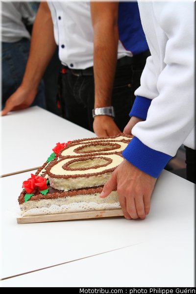 motogp_paddock_circuit_20_pays_bas_assen_2011