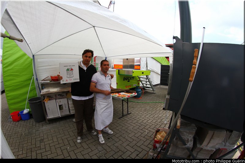 motogp_paddock_circuit_27_pays_bas_assen_2011
