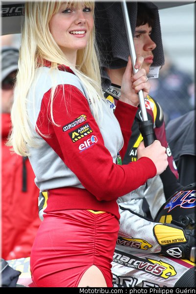 motogp_pitbabes_10_pays_bas_assen_2011