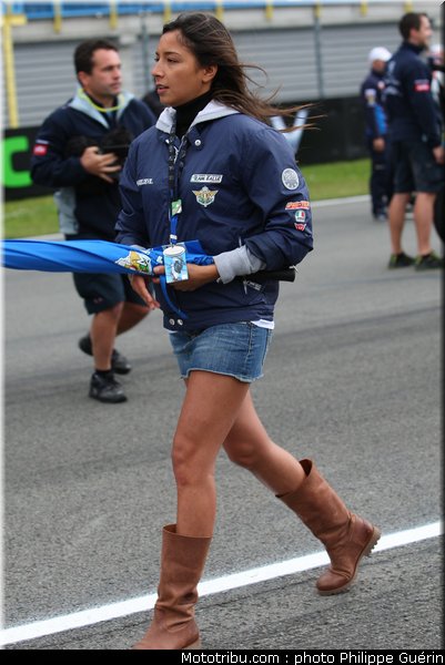 motogp_pitbabes_19_pays_bas_assen_2011