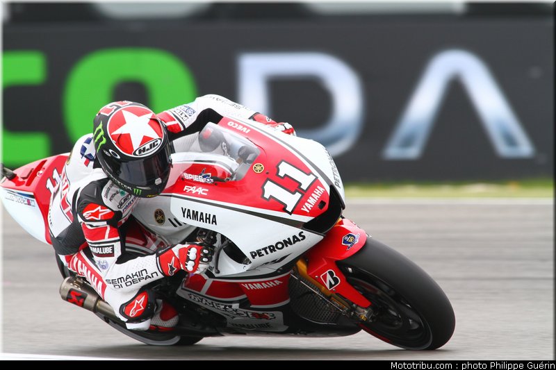 motogp_spies_03_pays_bas_assen_2011
