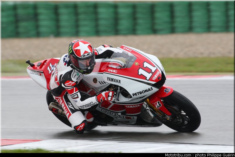 motogp_spies_12_pays_bas_assen_2011