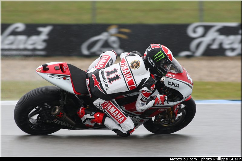 motogp_spies_13_pays_bas_assen_2011