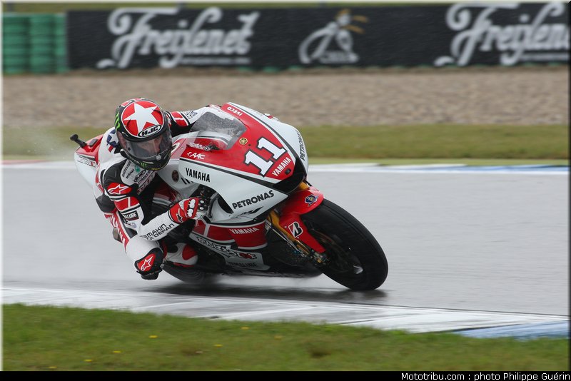 motogp_spies_14_pays_bas_assen_2011