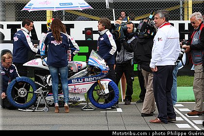 125_vinales_4_pays_bas_assen_2011.JPG