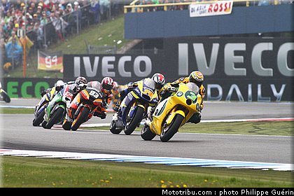 moto2_002_pays_bas_assen_2011.JPG