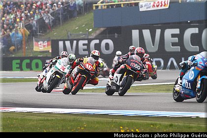 moto2_005_pays_bas_assen_2011.JPG