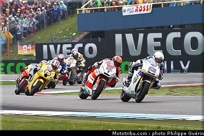 moto2_010_pays_bas_assen_2011.JPG