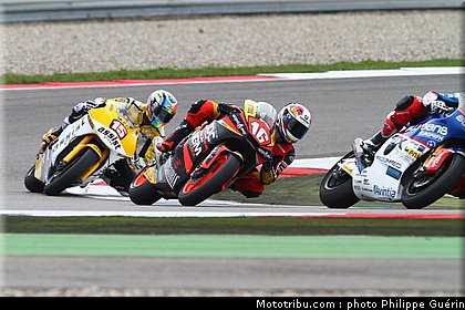 moto2_028_pays_bas_assen_2011.JPG