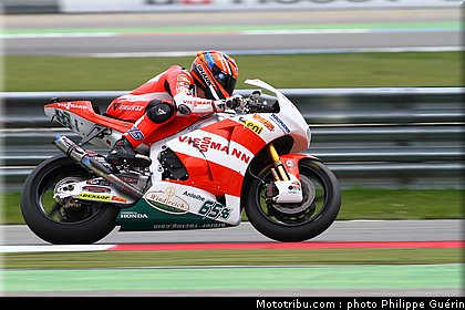 moto2_bradl_4_pays_bas_assen_2011.JPG