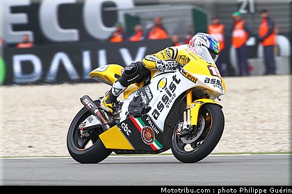 moto2_deangelis_pays_bas_assen_2011.JPG