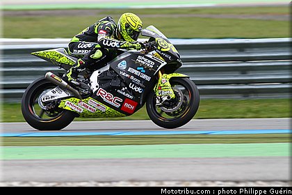 moto2_iannone_1_pays_bas_assen_2011.JPG