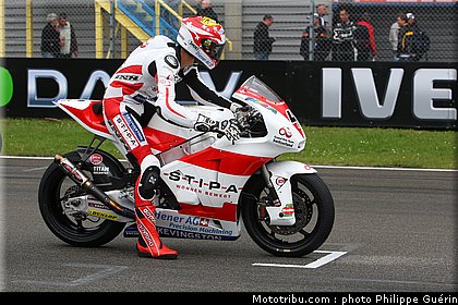moto2_krummenacher_pays_bas_assen_2011.JPG