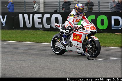 motogp_akyioshi_6_pays_bas_assen_2011.JPG