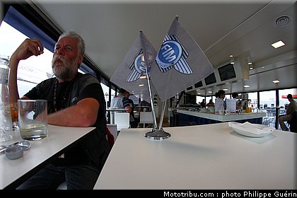 motogp_paddock_circuit_10_pays_bas_assen_2011.JPG