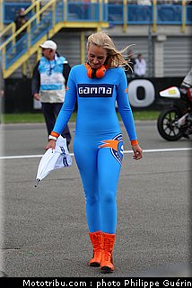 motogp_pitbabes_20_pays_bas_assen_2011.JPG