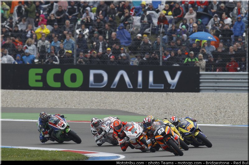 moto2_003_pays_bas_assen_2011