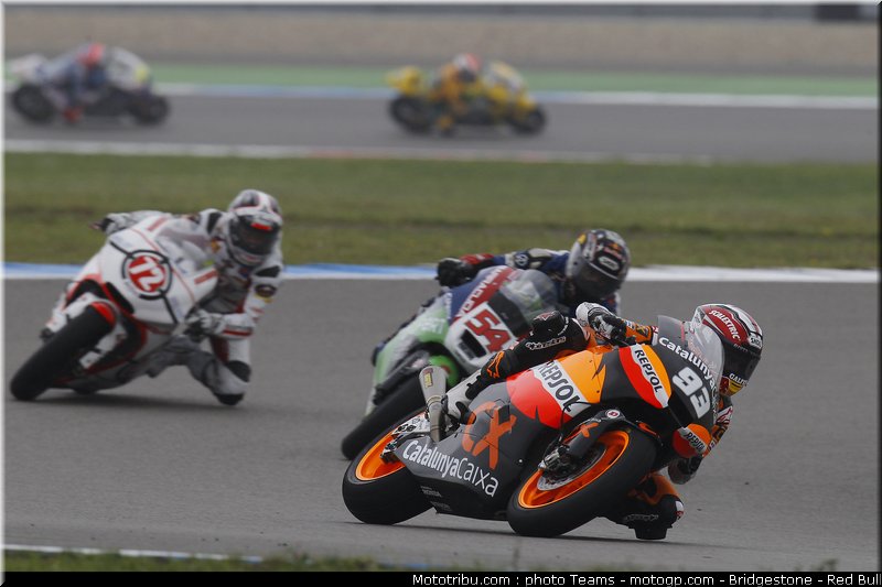 moto2_005_pays_bas_assen_2011