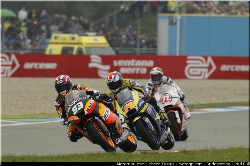 moto2_008_pays_bas_assen_2011