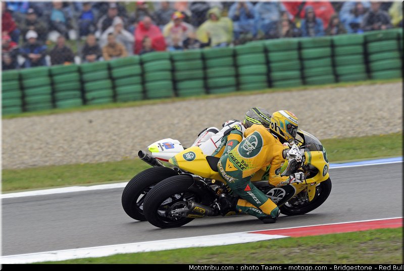 moto2_016_pays_bas_assen_2011